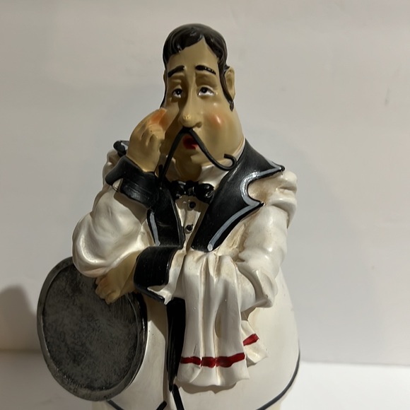 10"H Chef Serving Statue Dining Room Accessory Decoration Figurine - Picture 6 of 9